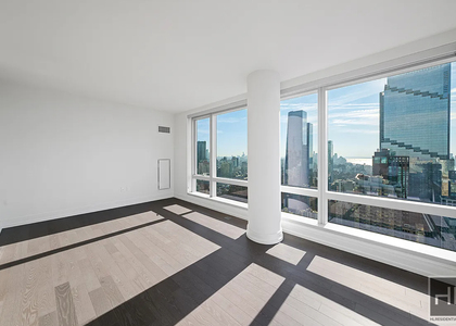 10th Avenue - Photo 1