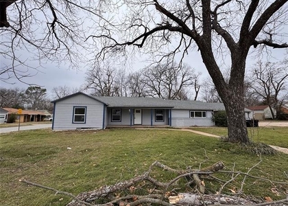 1621 S Mirick Avenue - Photo 1