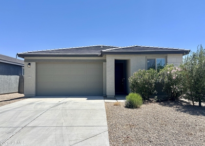 35991 W San Clemente Avenue - Photo 1
