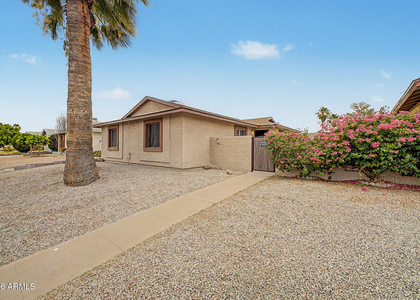 5232 W Mauna Loa Lane - Photo 1