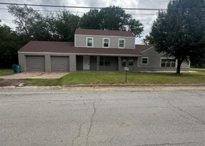 701 Hulme Street - Photo 1