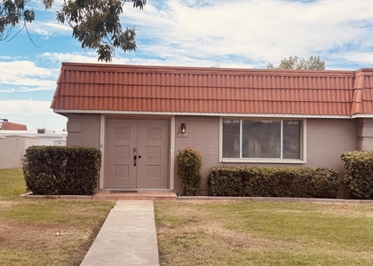 8229 E Vista Drive - Photo 1