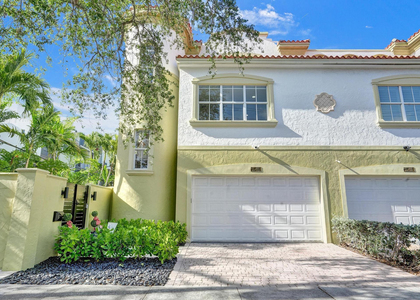 1411 Ne 7th Street - Photo 1