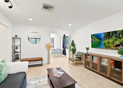 105 Se 2nd Street - Photo 1