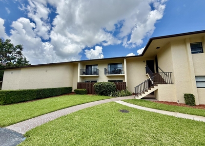 2050 Oleander Boulevard - Photo 1
