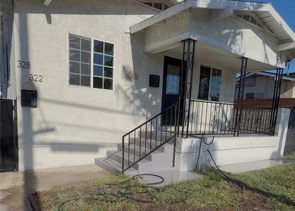 322 S Grand Ave - Photo 1