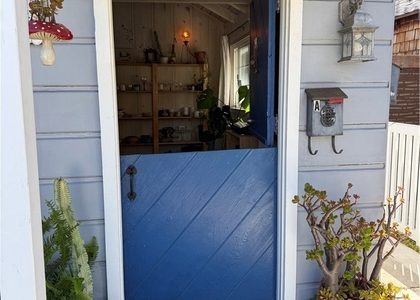 953 Glenneyre - Photo 1