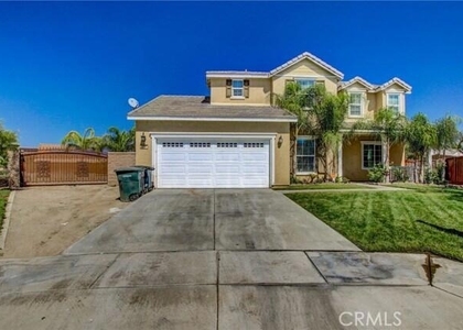 235 Peregrine Lane - Photo 1