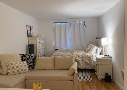 327 W 30th Street - Photo 1