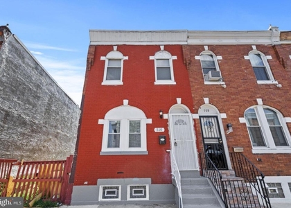 510 E Willard Street - Photo 1