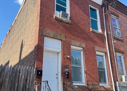 851 E Ontario Street - Photo 1