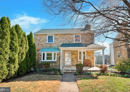1156 Garfield Avenue - Photo 1