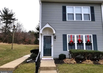 120 Devonshire Court - Photo 1