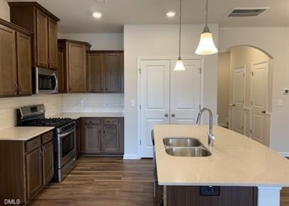 6193 Beale Loop - Photo 1