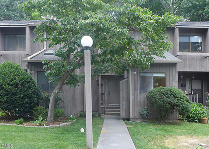 424 Fairoaks Circle - Photo 1