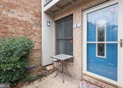 4 Dudley Court - Photo 1