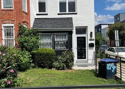 819 12th Street Ne - Photo 1