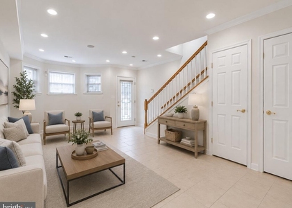 35 Rhode Island Avenue Nw - Photo 1