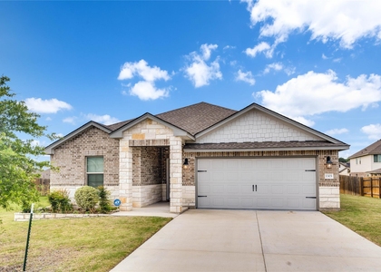 1303 Prospector Trl - Photo 1