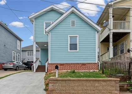 94 Crumley Street Se - Photo 1