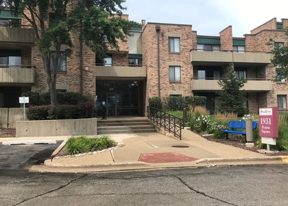 1931 Prairie Square - Photo 1