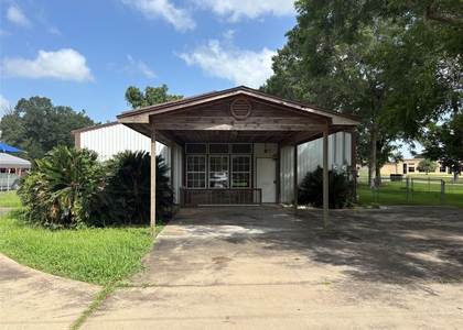 200 Gaines Street - Photo 1