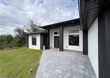 2606 10th Street Sw - Photo 1
