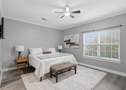 9003 Bayview Cove Drive - Photo 1