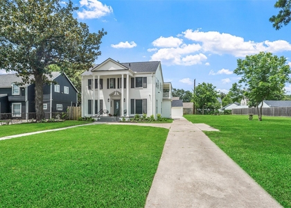3809 Southmore Boulevard - Photo 1