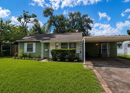6605 Westview Drive - Photo 1