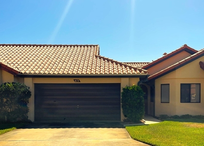 613 Manatee Drive - Photo 1