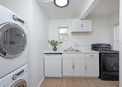 1701 S 14th - Photo 1