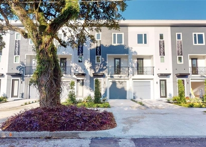 1520 N Pierce Street - Photo 1