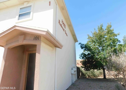 10021 Railroad Drive - Photo 1
