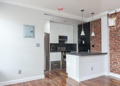 2nd Avenue - Photo 1
