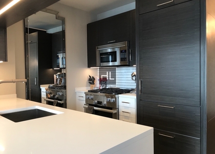 10th Avenue - Photo 1