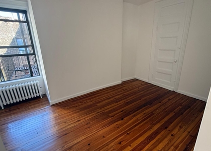 York Avenue - Photo 1