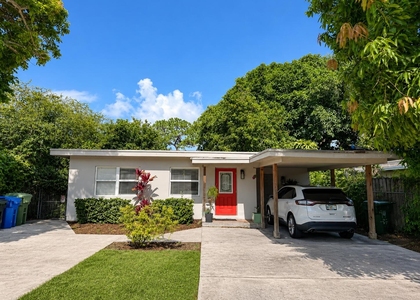 1437 Nw 4th Avenue - Photo 1
