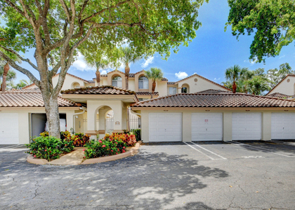 9204 Glenmoor Drive - Photo 1