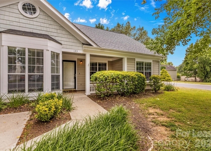 123 Meadow Lilly Court - Photo 1