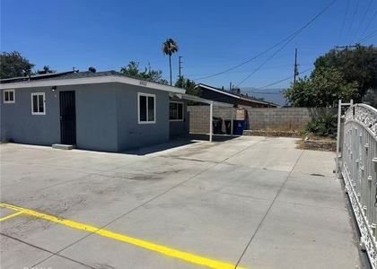 8932 Redwood - Photo 1