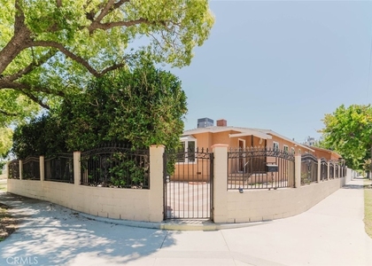13856 Runnymede Street - Photo 1