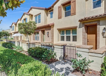 453 Estrella Lane - Photo 1