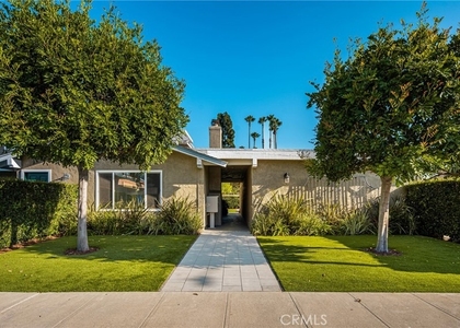 338 W Kelly - Photo 1