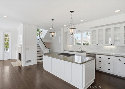 315 Goldenrod Avenue - Photo 1