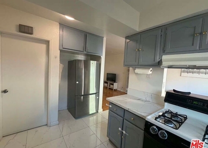 10760 Woodbine Street - Photo 1