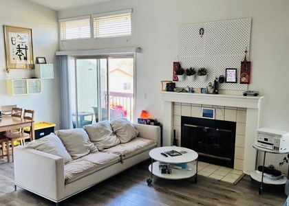 825 Warwick Avenue - Photo 1