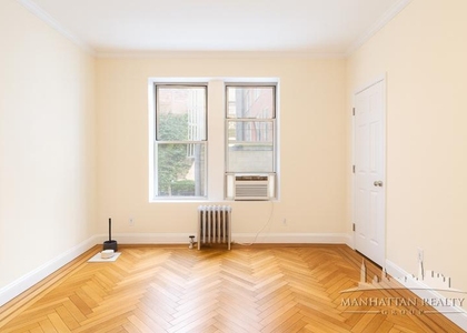 W 13th St - Photo 1