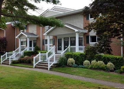 94 Friendly Court - Photo 1