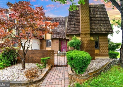 9401 Hickory View Place - Photo 1